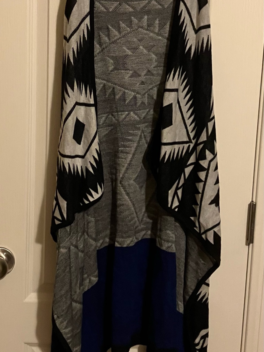Derek Heart Black, Gray and Blue Geometric Open-Front Poncho Cardigan
